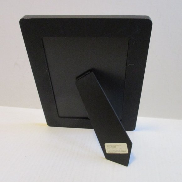 *Harbortown Industries Yellow Tiger Striped with Glitter 5" x 7" Photo Frame - Picture 2 of 4